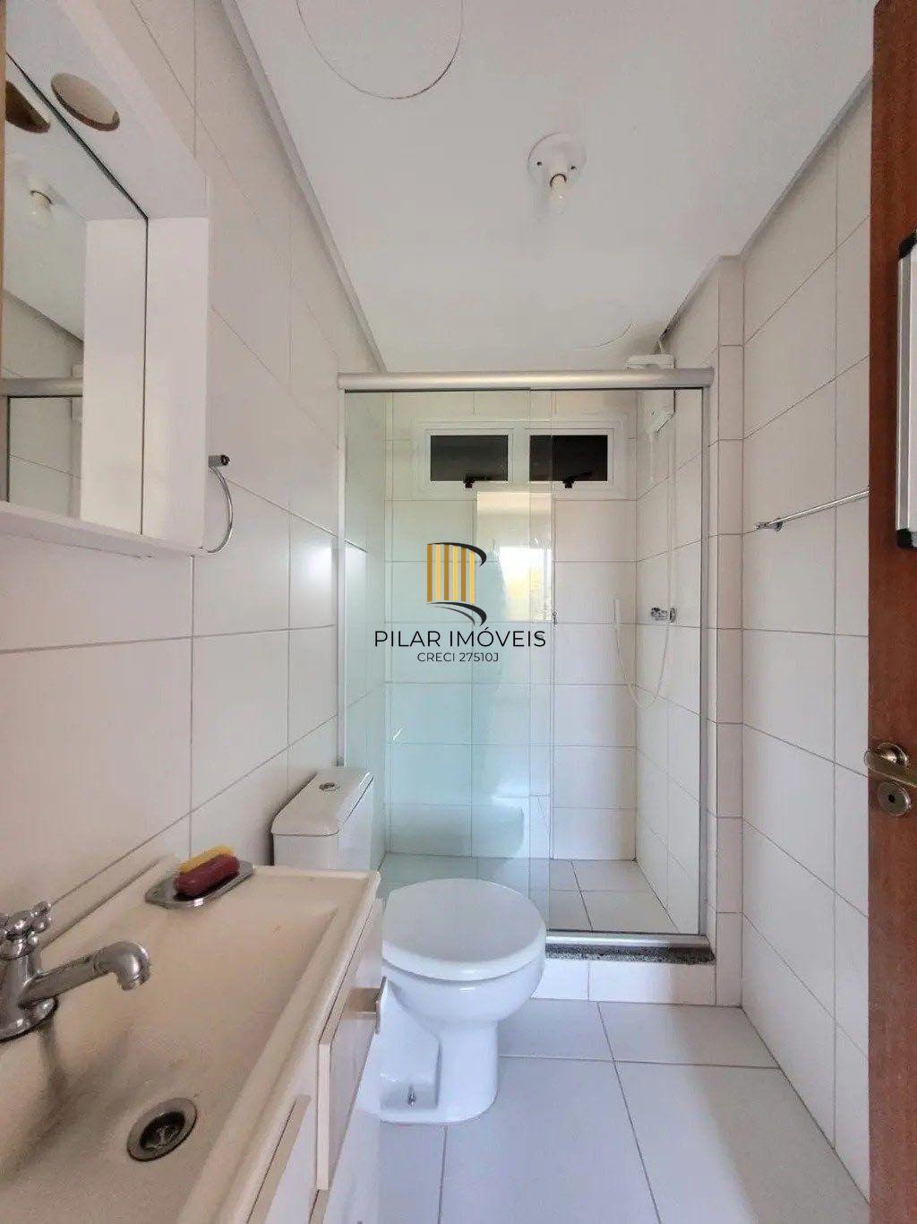 Apartamento com 3 dormitórios com 71m², vaga dupla no bairro Medianeira