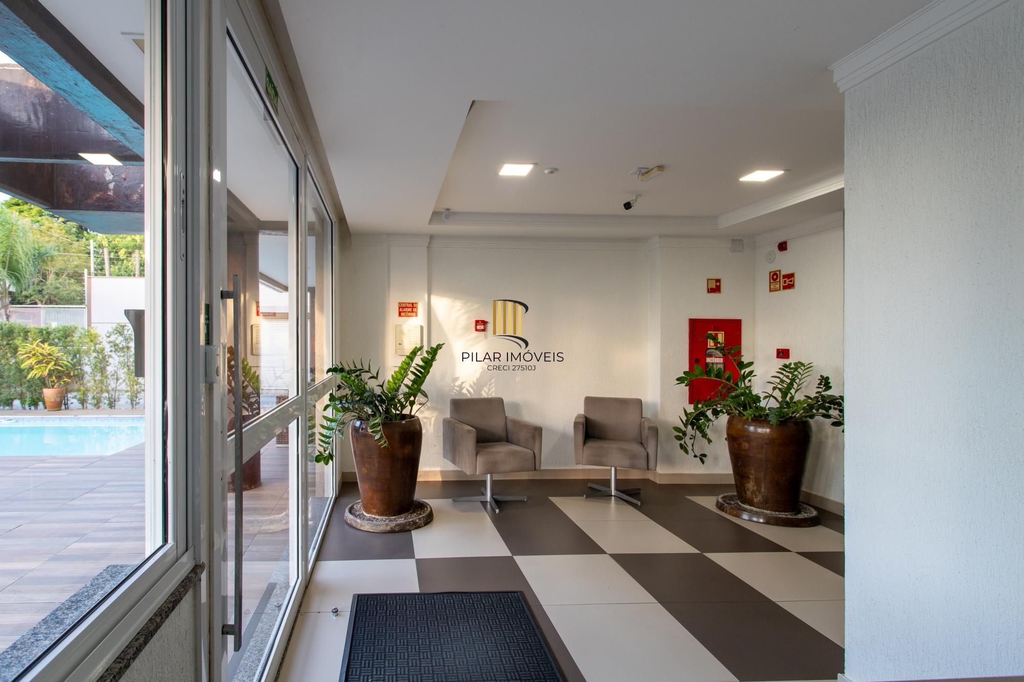 Excelente apartamento de 3 quartos, 1 suíte e 2 vagas de garagem cobertas.