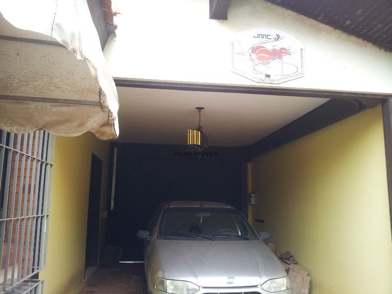 Casa para Venda - 400m², 3 dormitórios, sendo 1 suites, 2 vagas - Cristal