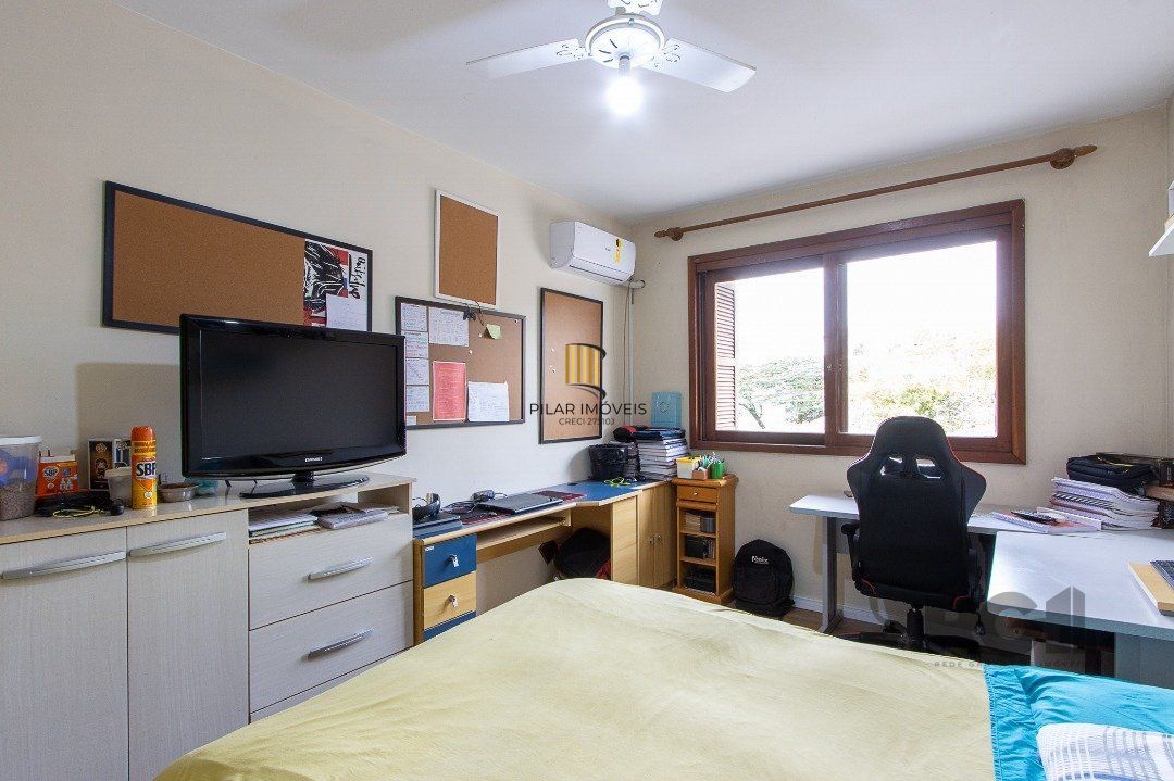 Casa 3 dormitórios no bairro Ipanema