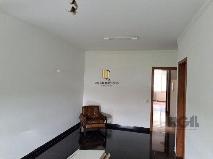 Casa 3 dormitórios no bairro Costa e Silva