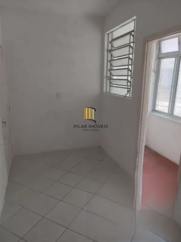 Apartamento com 3 dormitórios, em Pelotas
