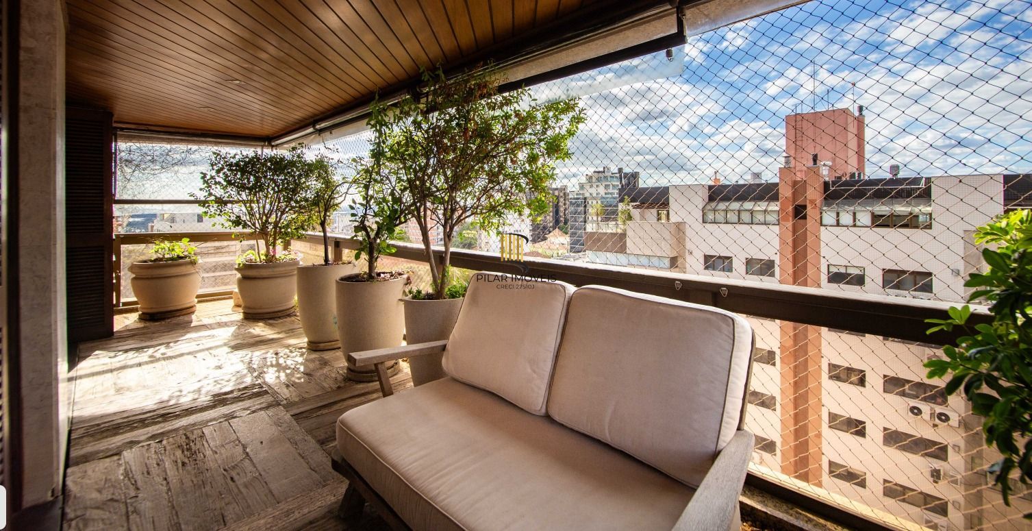 VISTA PERENE COM UM BELISSIMO POR DO SOL, 510M² NO BAIRRO MAIS ELEGANTE DE PORTO ALEGRE, MOINHOS DE VENTO