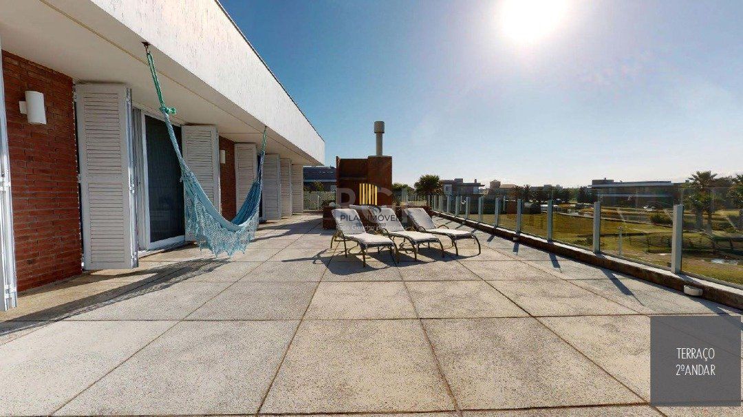 Casa de Condomínio 4 dormitórios no bairro Atlântida
