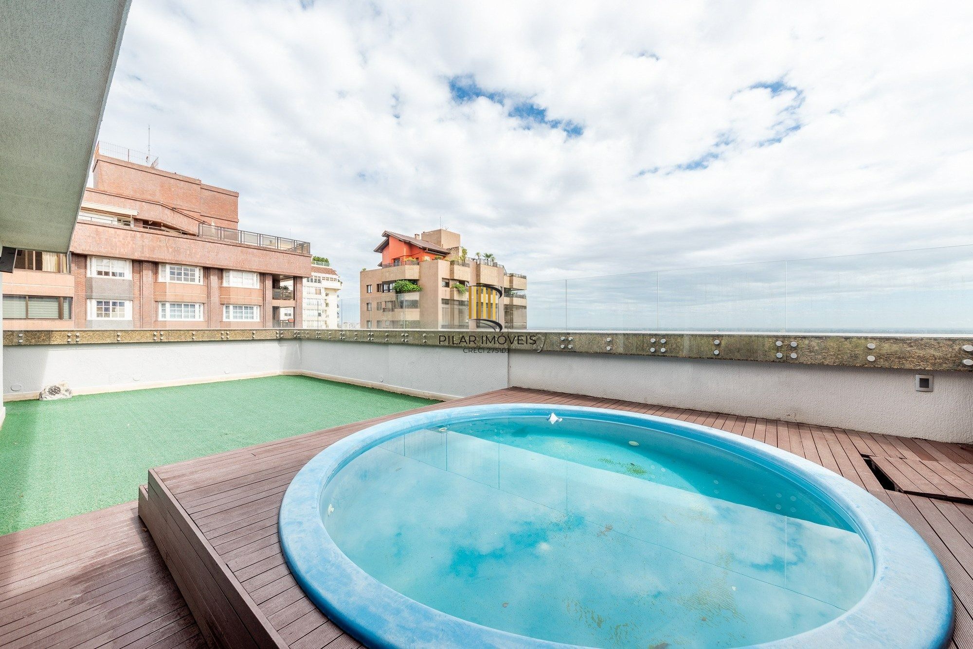 Cobertura de 4 dormitórios com vista 360º  no bairro Moinhos de Vento