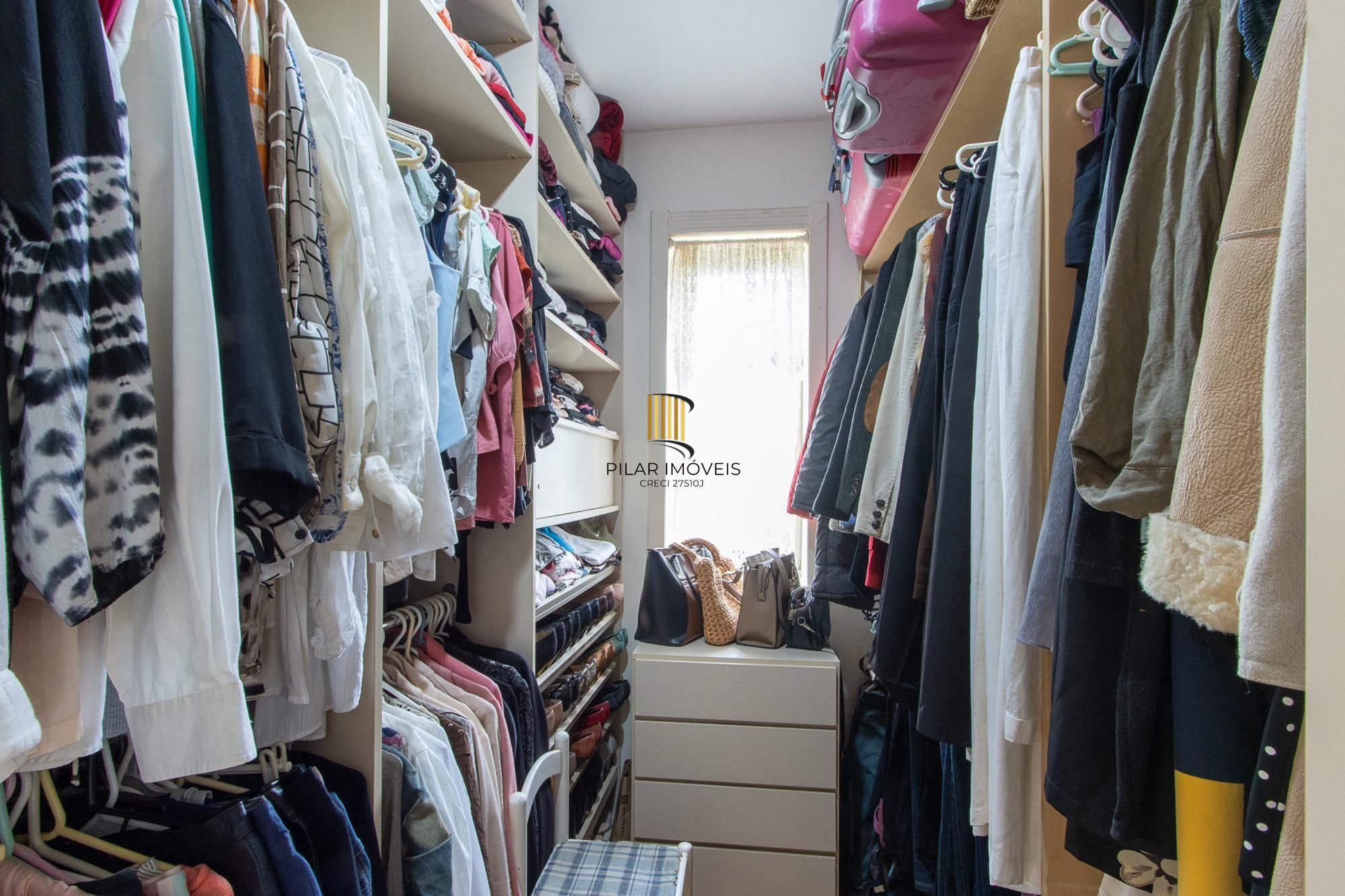 Apartamento 3 quartos, 139,64m² privativos, 2 vagas - Bairro Menino Deus