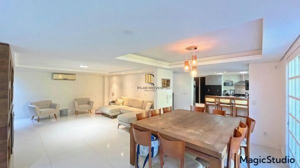 Casa em Condomínio na Pedra Redonda | 4 Dormitórios | 297m² | 4 Vagas | Solar Biarritz