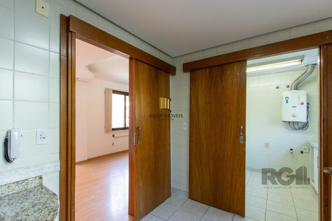 Apartamento | 3 quartos | 1 suíte | 1 vaga | 92,00m2 | Bairro Petrópolis