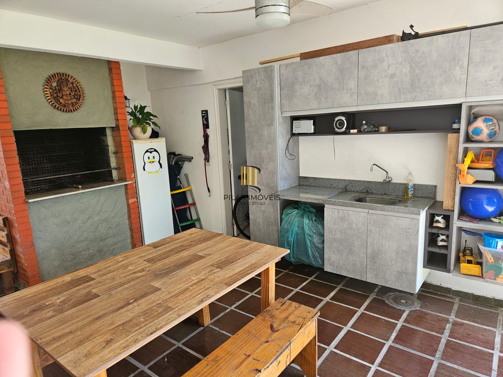 Casa em Condomínio, 03 dormitórios 04 Vagas, 229m²  na Tristeza, Porto Alegre, RS!!