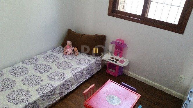 Casa para Venda - 70m², 2 dormitórios, 3 vagas - Ponta Grossa