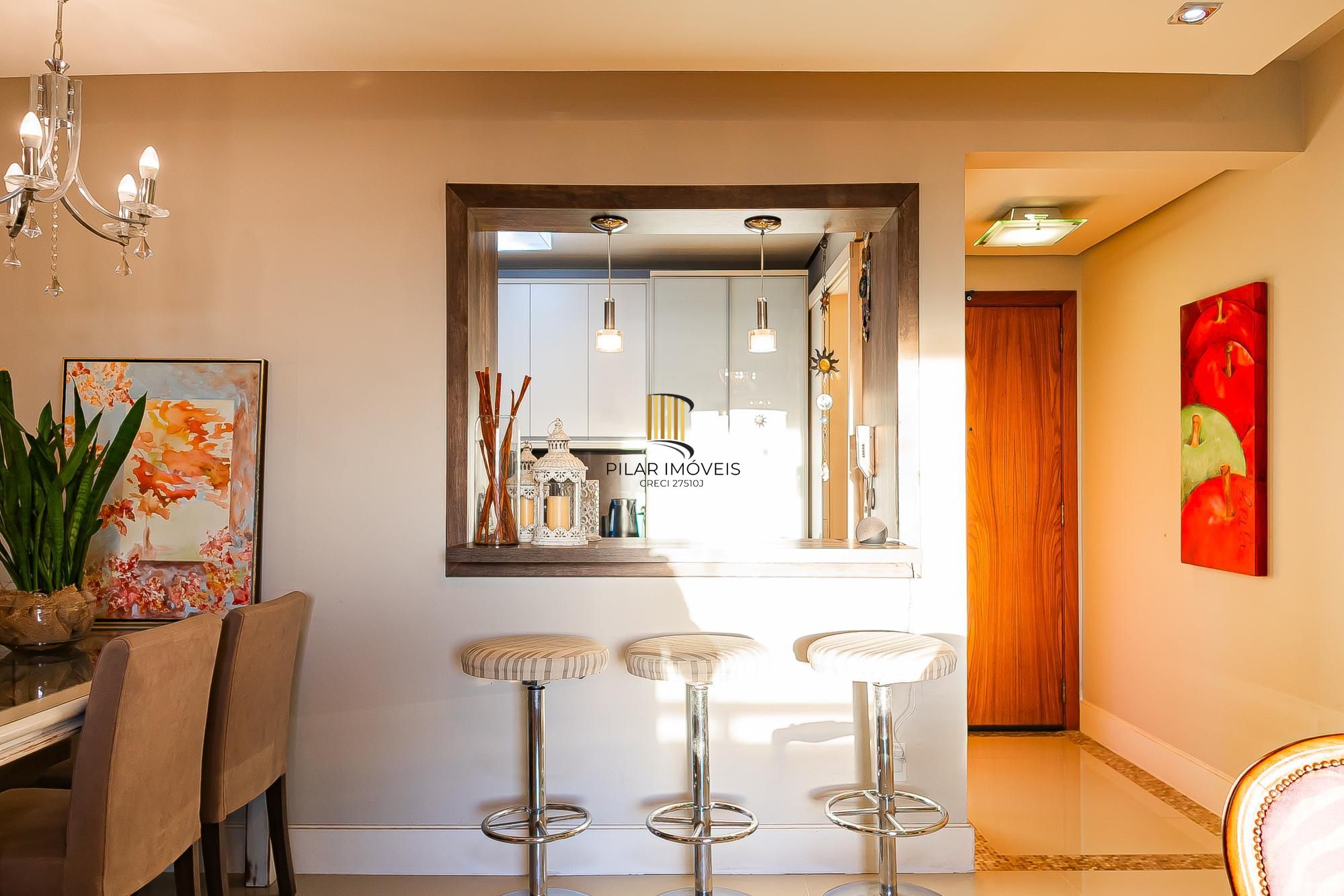 Apartamento de 97m² privativos com 3 dormitórios e 2 vagas