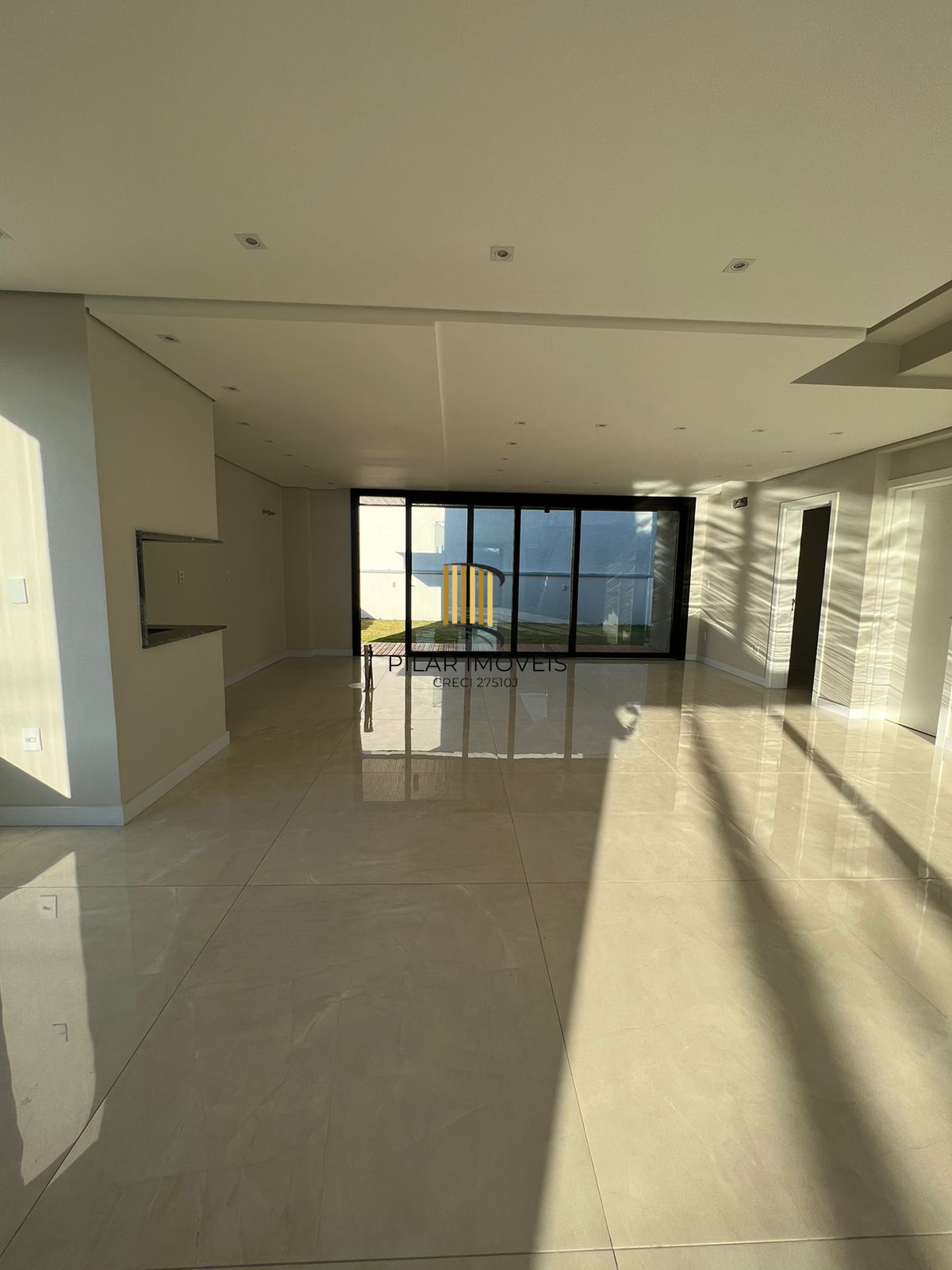 Casa de Condomínio com 3 suítes para comprar em Centro, Gravataí