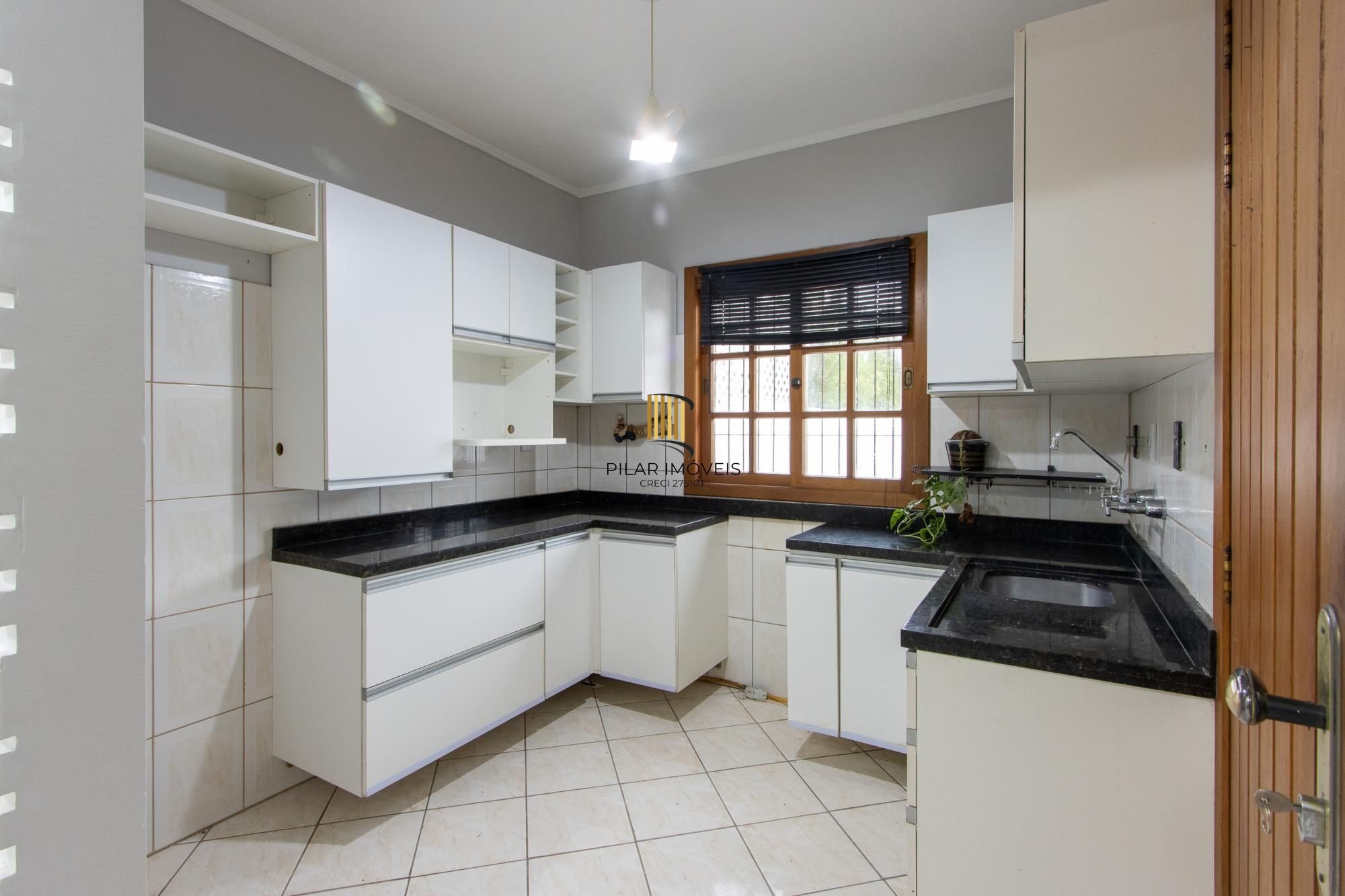 Casa térrea com 2 dormitórios I Bairro Hípica