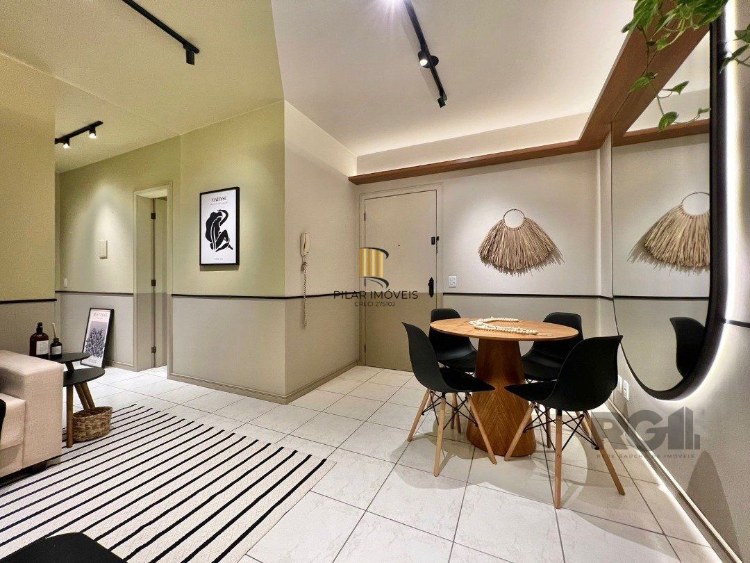 Apartamento 2 dormitórios no bairro Centro
