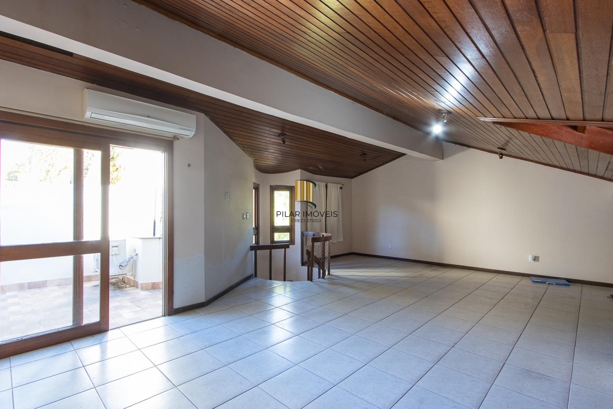 Casa de Condomínio 3 dormitórios no bairro Tristeza