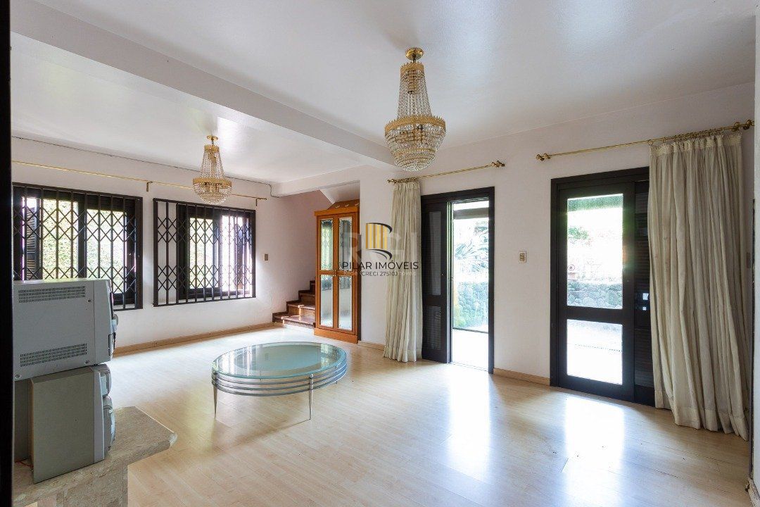 Casa para Venda - 500m², 4 dormitórios, sendo 1 suites, 4 vagas - Vila Conceição