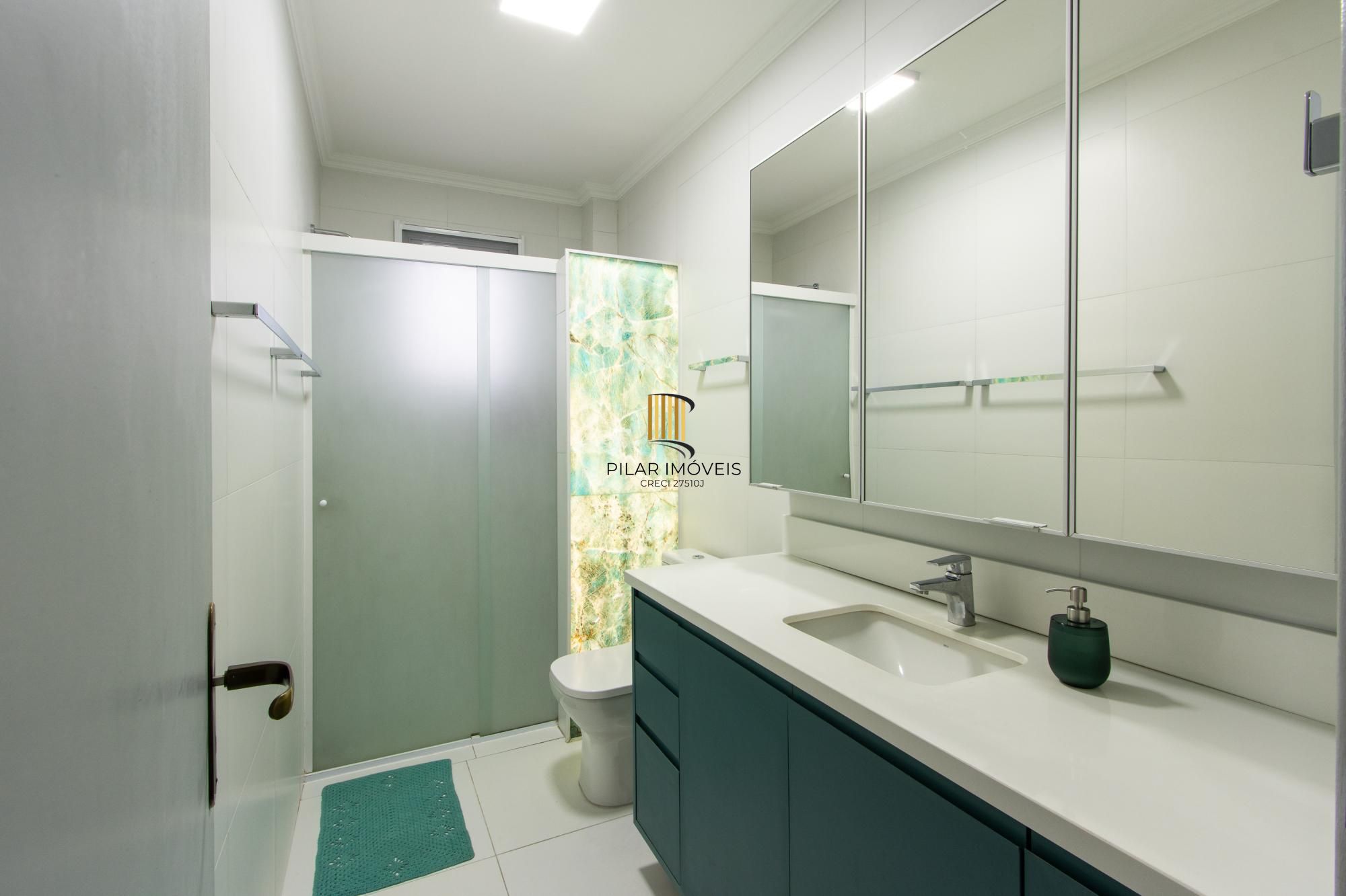 Casa TODA Reformada à Venda  – Mobiliada