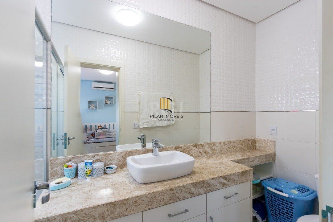 Casa Condominio para Venda - 203.02m², 3 dormitórios, sendo 3 suites, 4 vagas - Hípica