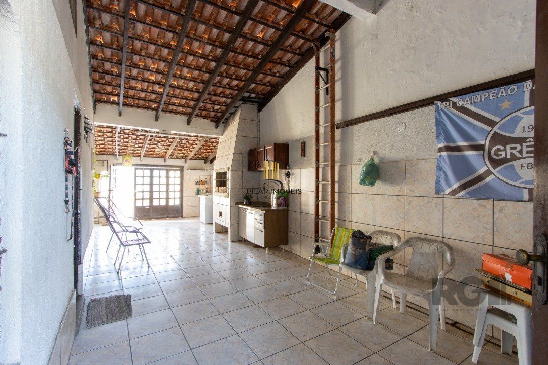 Sobrado para Venda - 170m², 3 dormitórios, sendo 1 suites, 2 vagas - Serraria