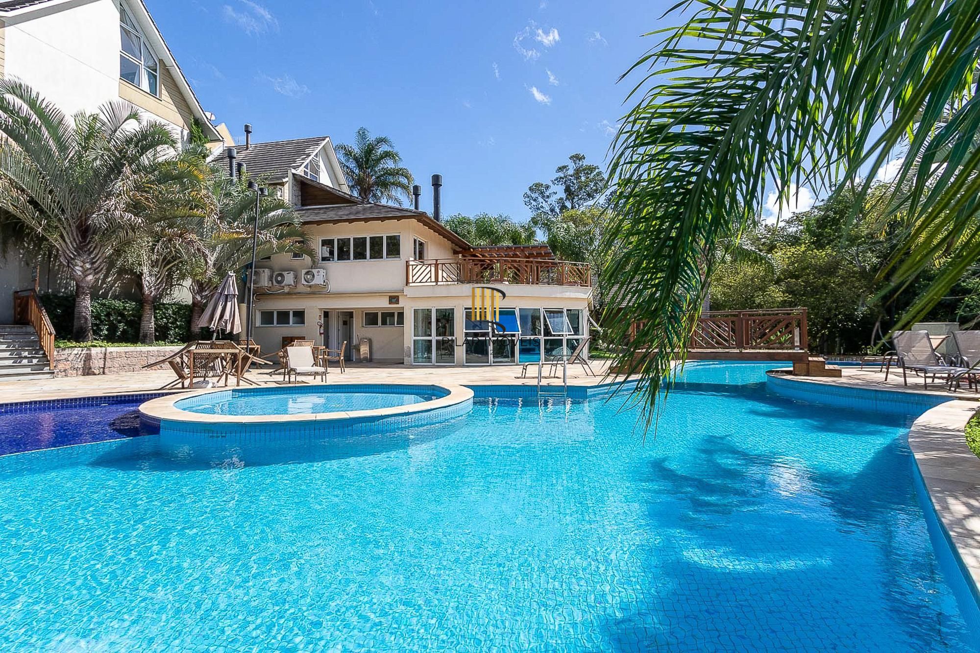 Casa condomínio | 3 dormitórios | 1 Suíte | 240,82 Privativos | 2 Vagas | Bairro Teresópolis