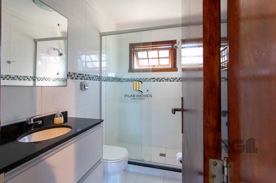 Casa 3 dormitórios no bairro Vila Nova