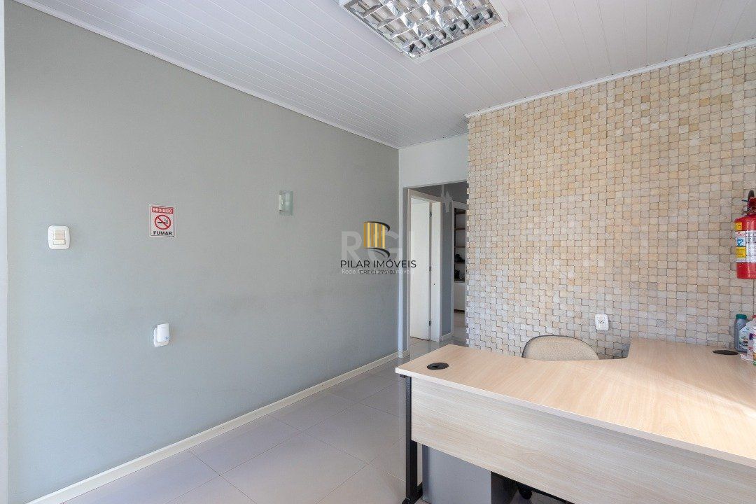Casa para Venda - 199.62m², 5 dormitórios, 15 vagas - Tristeza