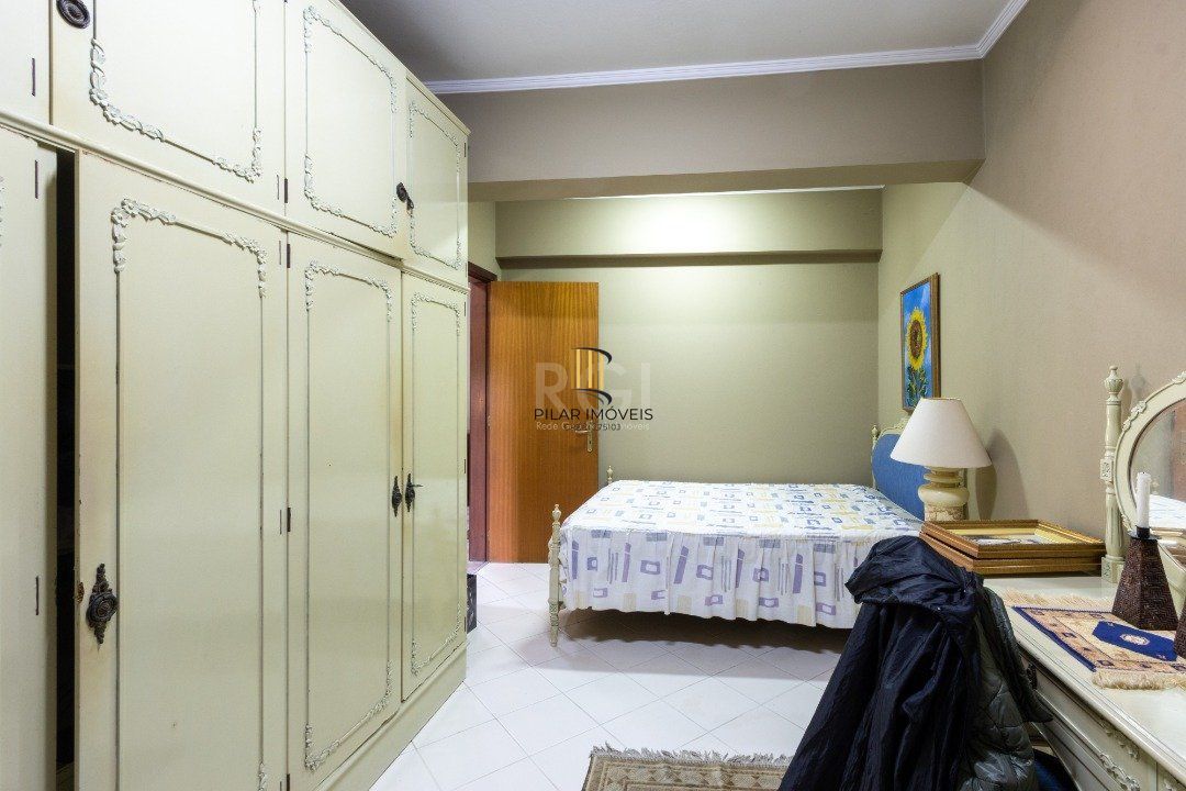 Casa de Condomínio 4 dormitórios no bairro Nonoai