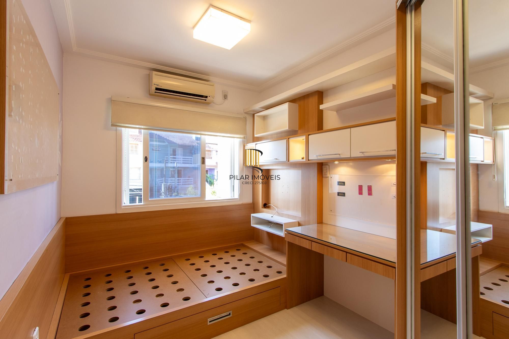 Casa com 4 dormitórios no Espírito santo