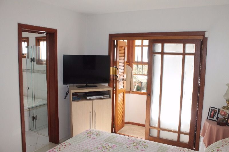Casa para Venda - 290.67m², 4 dormitórios, sendo 1 suites, 4 vagas - Camaquã