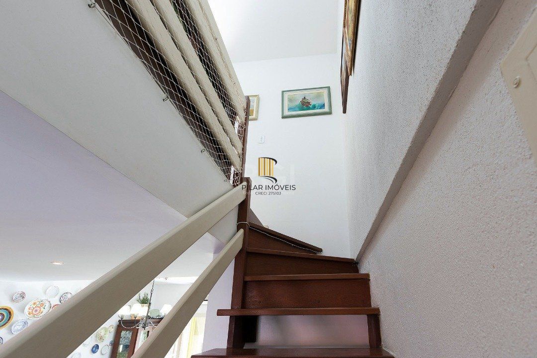 Casa para Venda - 124m², 2 dormitórios, sendo 1 suites, 2 vagas - Hípica