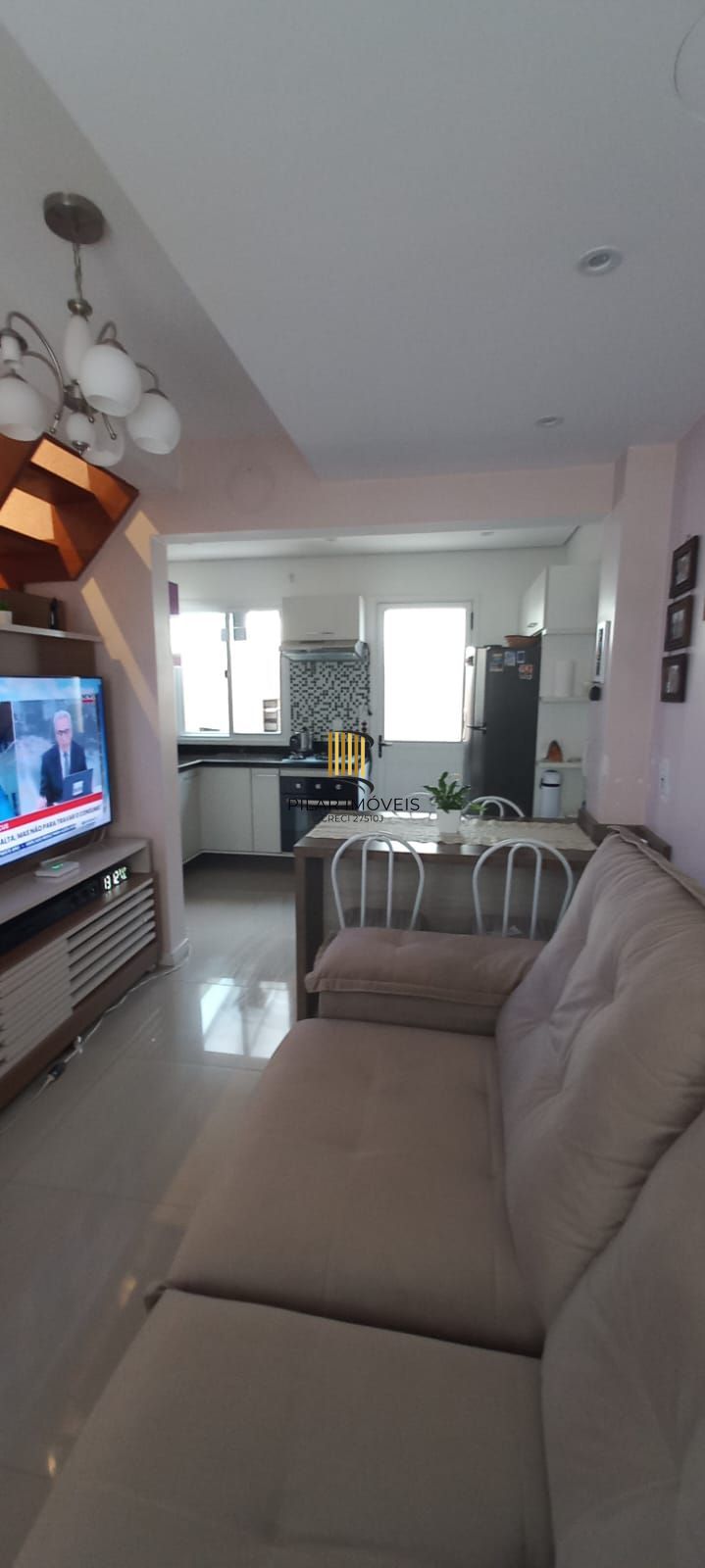 Res.Cond. Fechado 3 dormi banho social + aux. ,  sacada churras e box carro