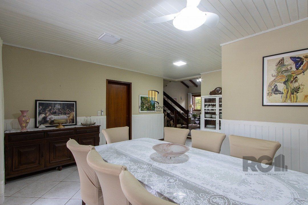 Casa 3 dormitórios no bairro Ipanema