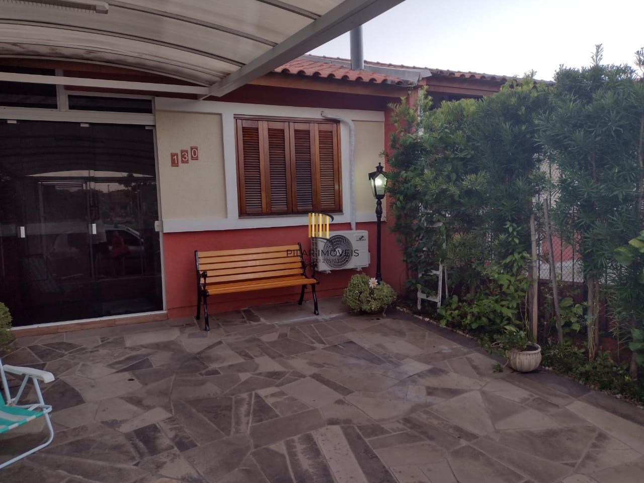 Casa 2 dormitórios no bairro Hípica