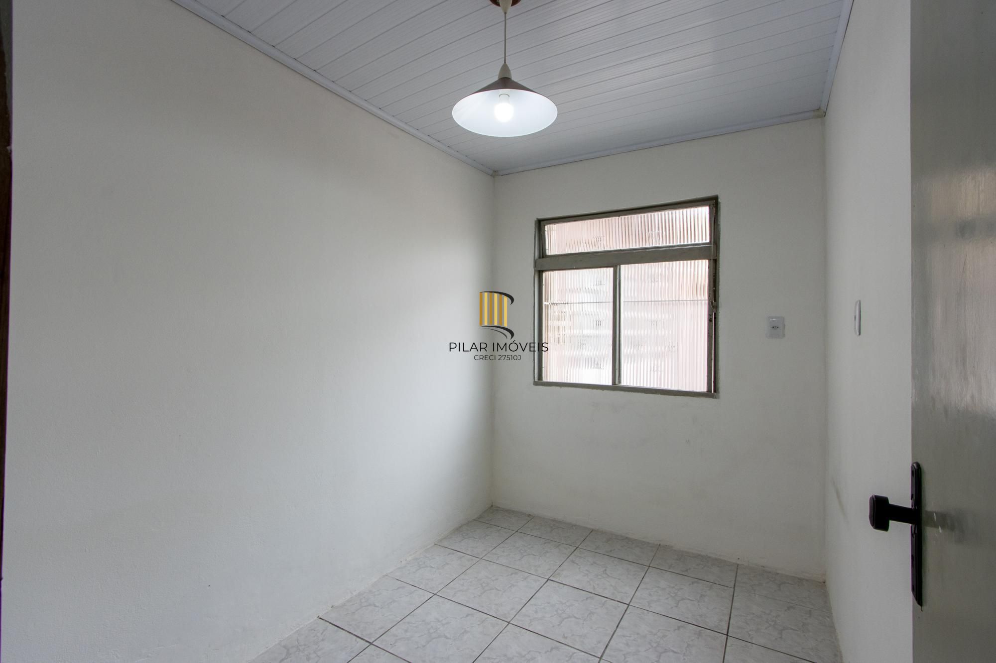 CASA TRÊS DORMITÓRIOS NA RESTINGA NOVA