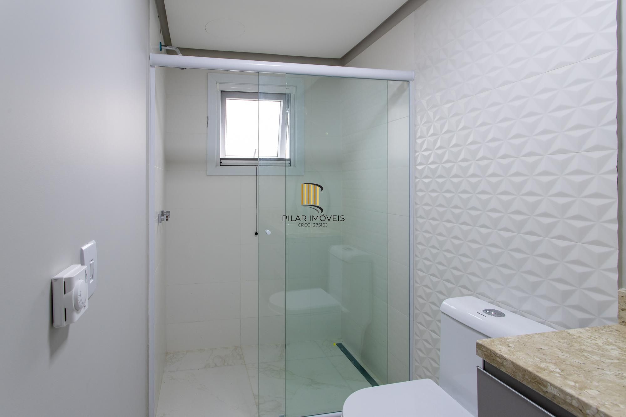 Casa Condominio para Venda - 300m², 3 dormitórios, sendo 3 suites, 2 vagas - Alphaville