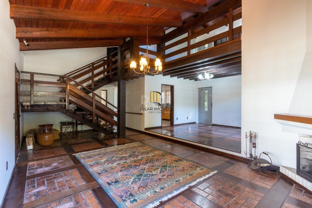 Casa para Venda - 357.28m², 4 dormitórios, sendo 1 suites, 4 vagas - Jardim Isabel
