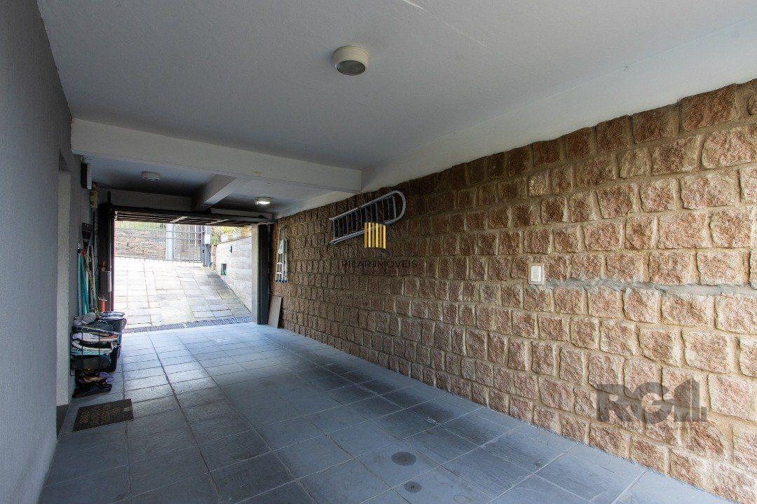 Casa 3 dormitórios no bairro Medianeira