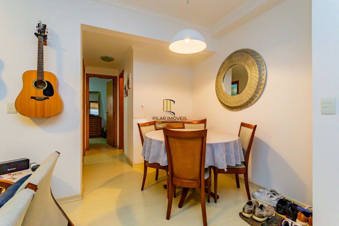 Apartamento com 2 dormitórios com 58.35m² no bairro Bom Fim