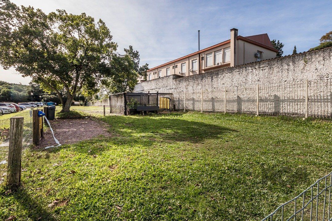 Apartamento  com 2 quartos e 1 banheiro no total