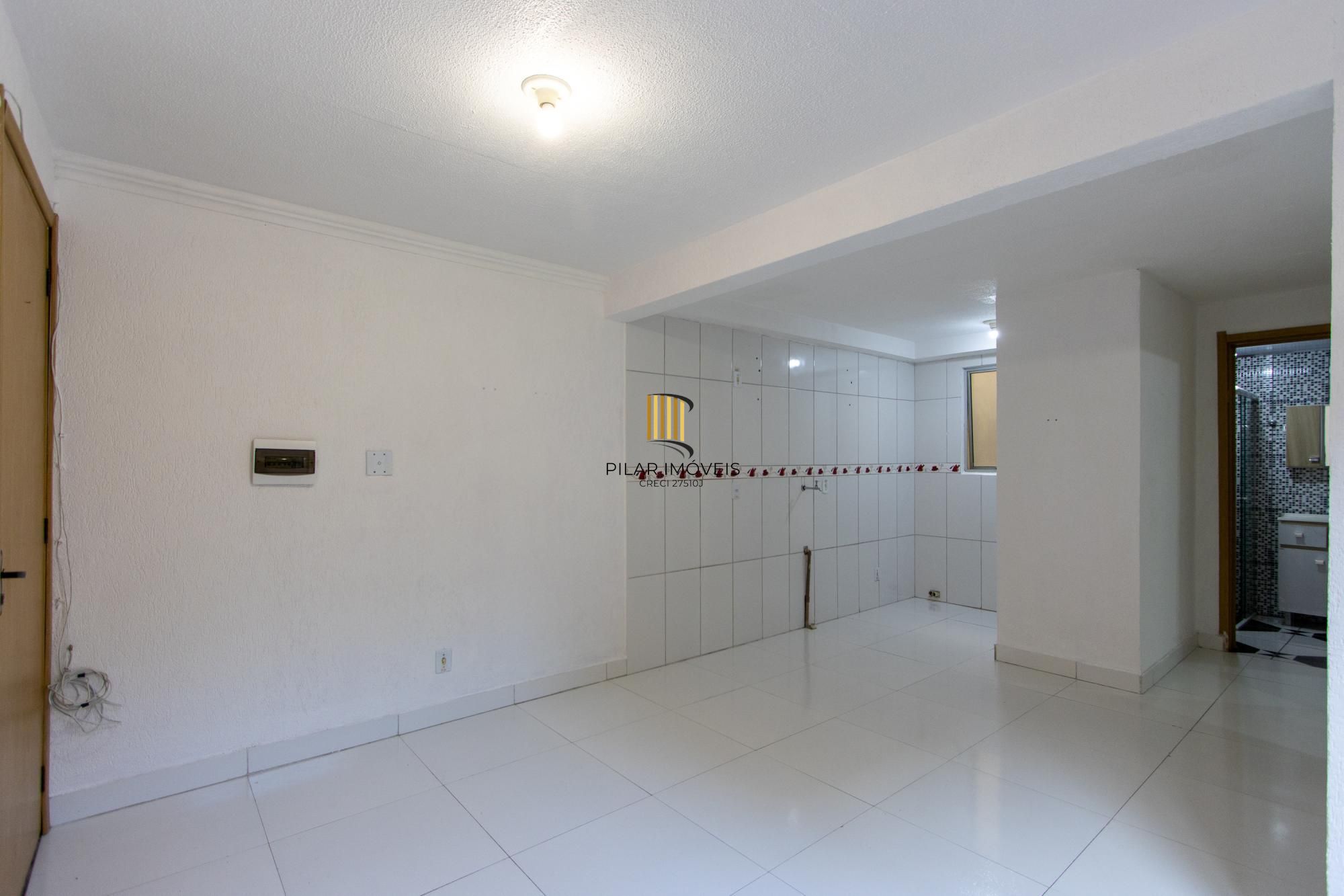 Apartamento reformado, 2 dormitórios, 1 vaga