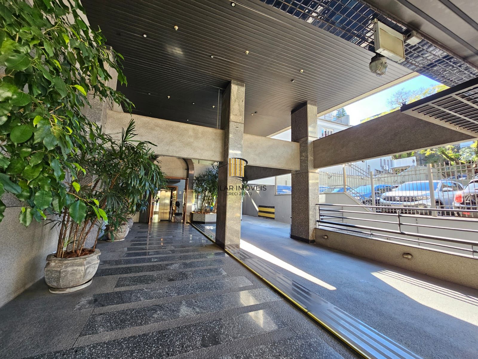 Sala comercial para locação no bairro Moinhos de vento