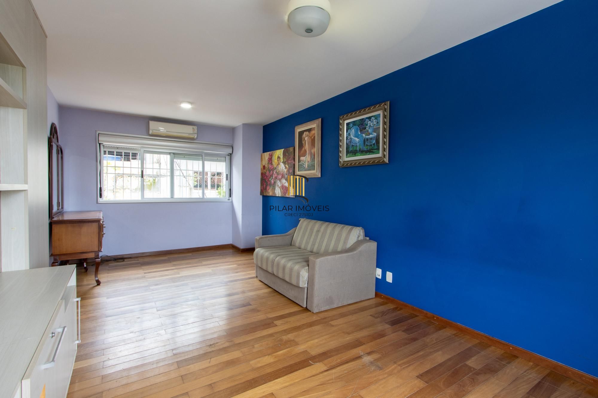 Casa para Venda - 470m², 3 dormitórios, sendo 1 suites, 6 vagas - Nonoai