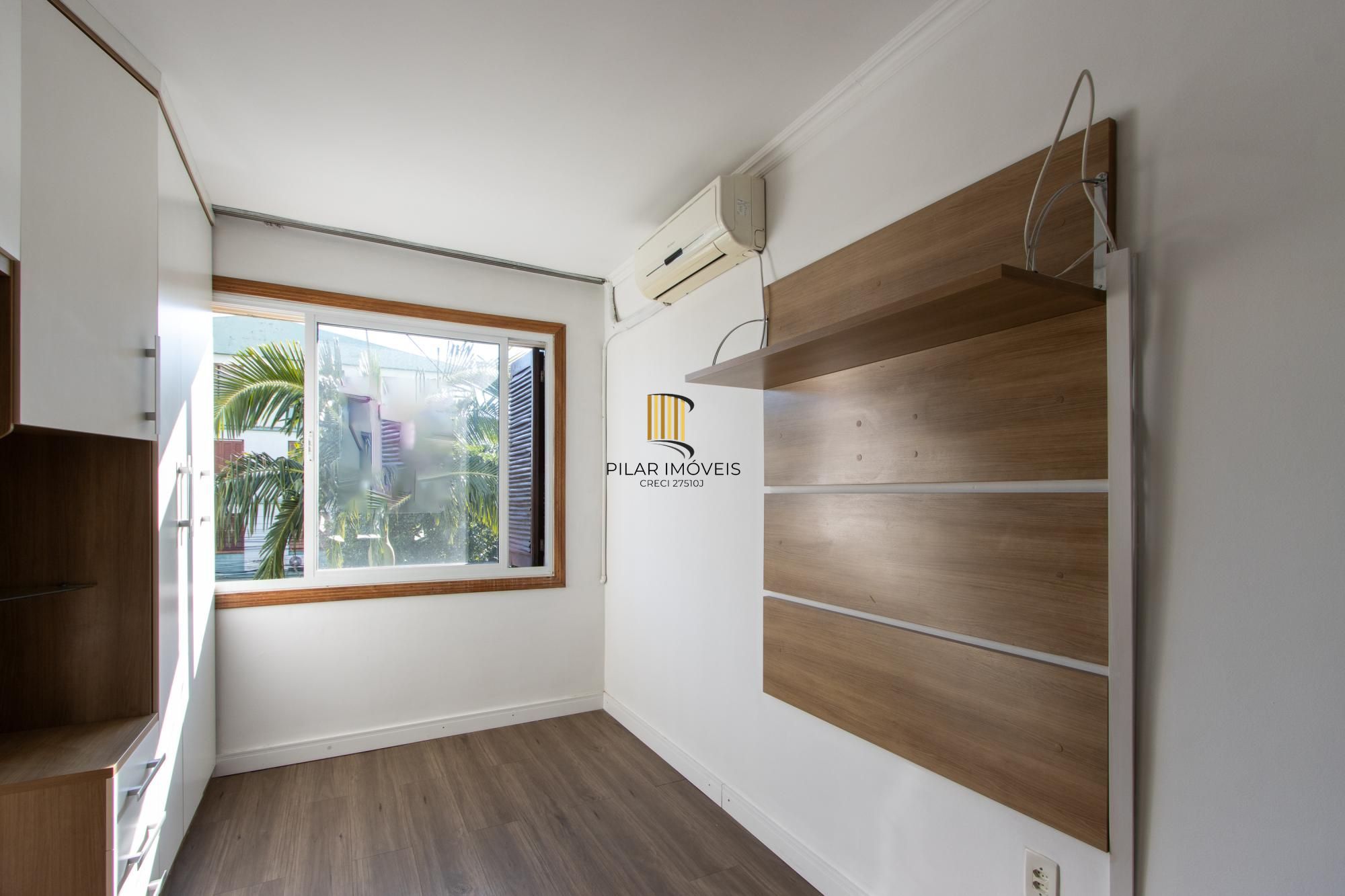 Apartamento com 2 dormitórios com 74m² e 1 vaga e no Menino Deus