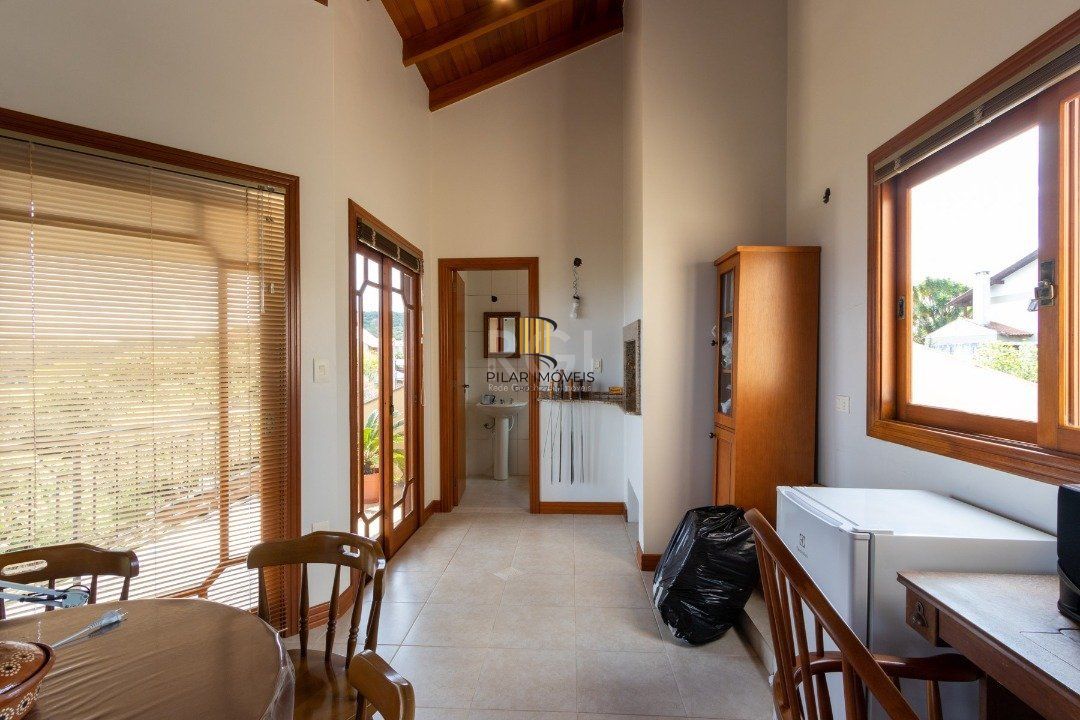 Casa para Venda - 358.78m², 3 dormitórios, sendo 1 suites, 3 vagas - Jardim Isabel