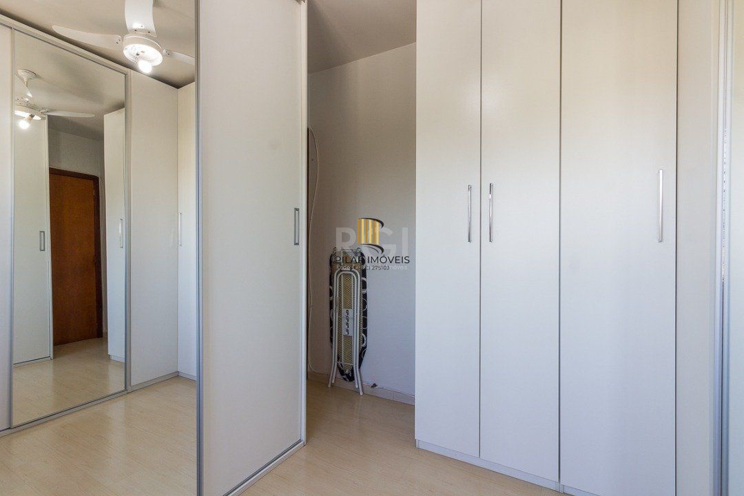 Casa Condominio para Venda - 191m², 3 dormitórios, sendo 1 suites, 2 vagas - Tristeza