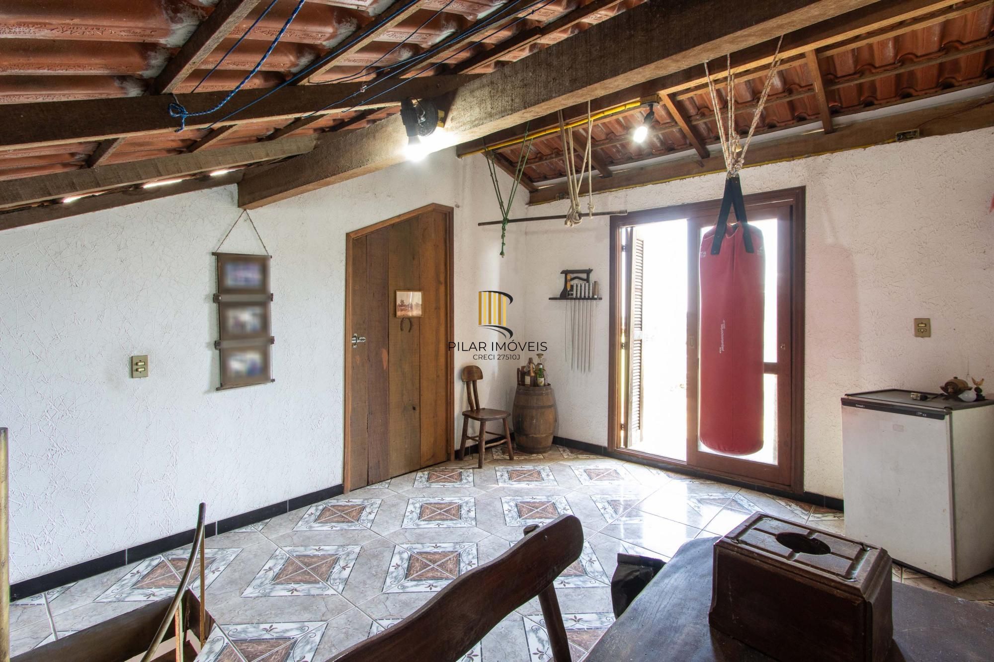 Casa 3 dormitórios no bairro Espírito Santo