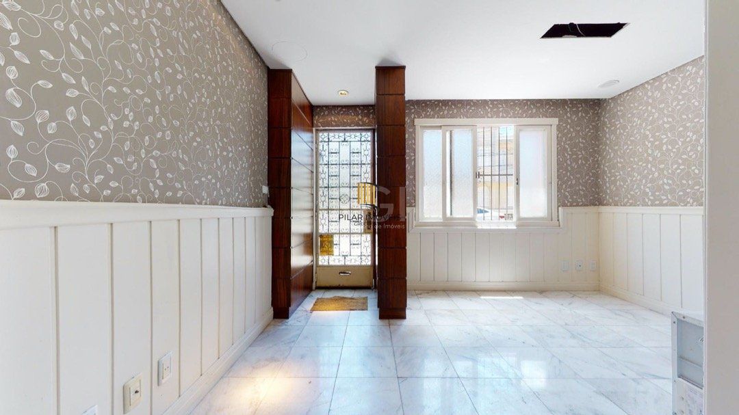Casa para Venda - 130m², 3 dormitórios, sendo 1 suites, Cidade Baixa