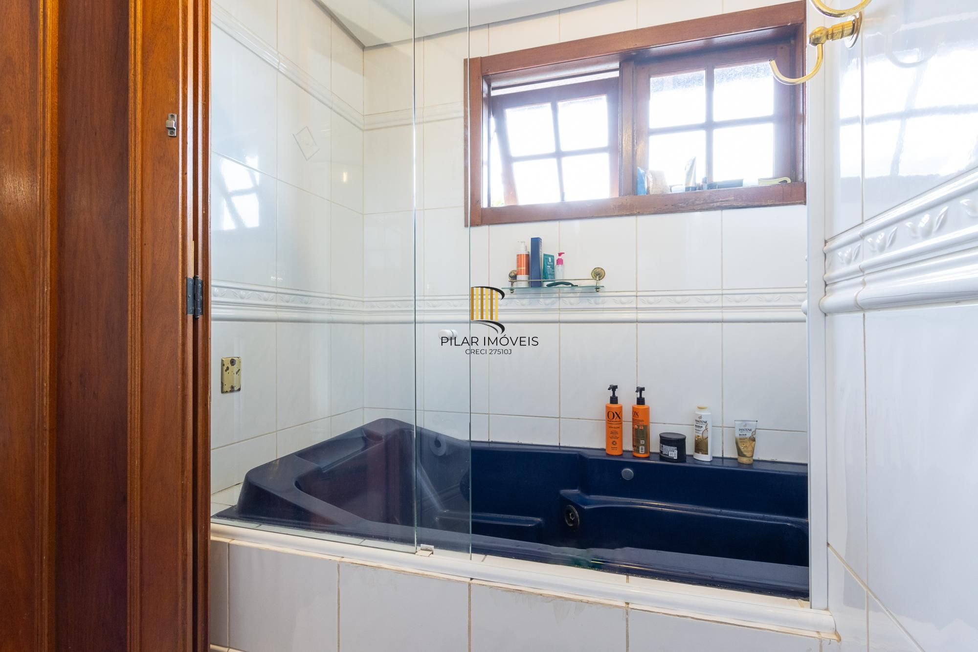 Casa Condominio para Venda - 175m², 3 dormitórios, sendo 1 suites, 4 vagas - Tristeza