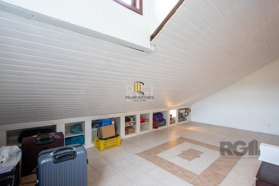Casa Condominio para Venda - 170m², 3 dormitórios, sendo 1 suites, 2 vagas - Cavalhada