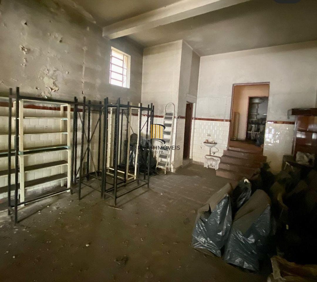 Loja térrea na Benjamin Constant  com 107,57m2 de área privativa